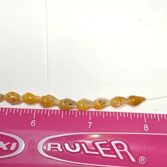 Seashell Bracelet 8 inches Handmade - Picture 3 of 10